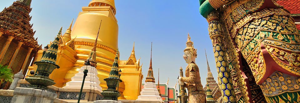 Med billige flybilletter til Thailand kan du opleve den liggende Buddha i Wat Pho